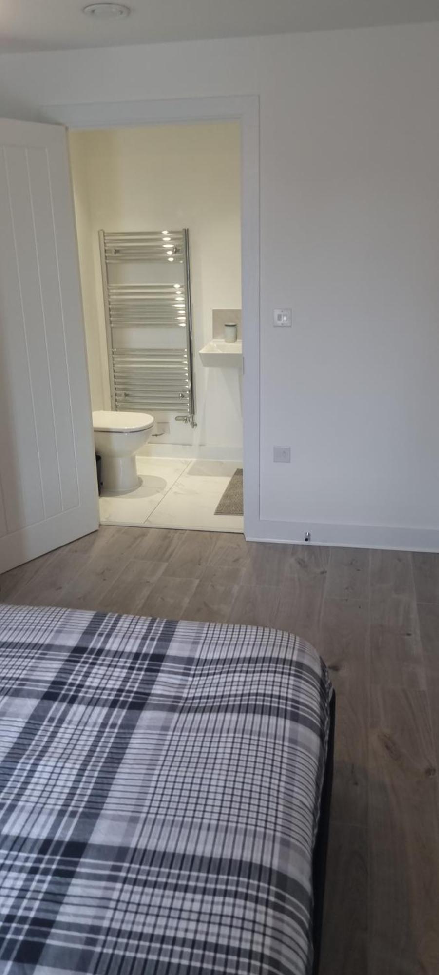 Lush King Ensuite In A Shared Home Manchester Exterior photo